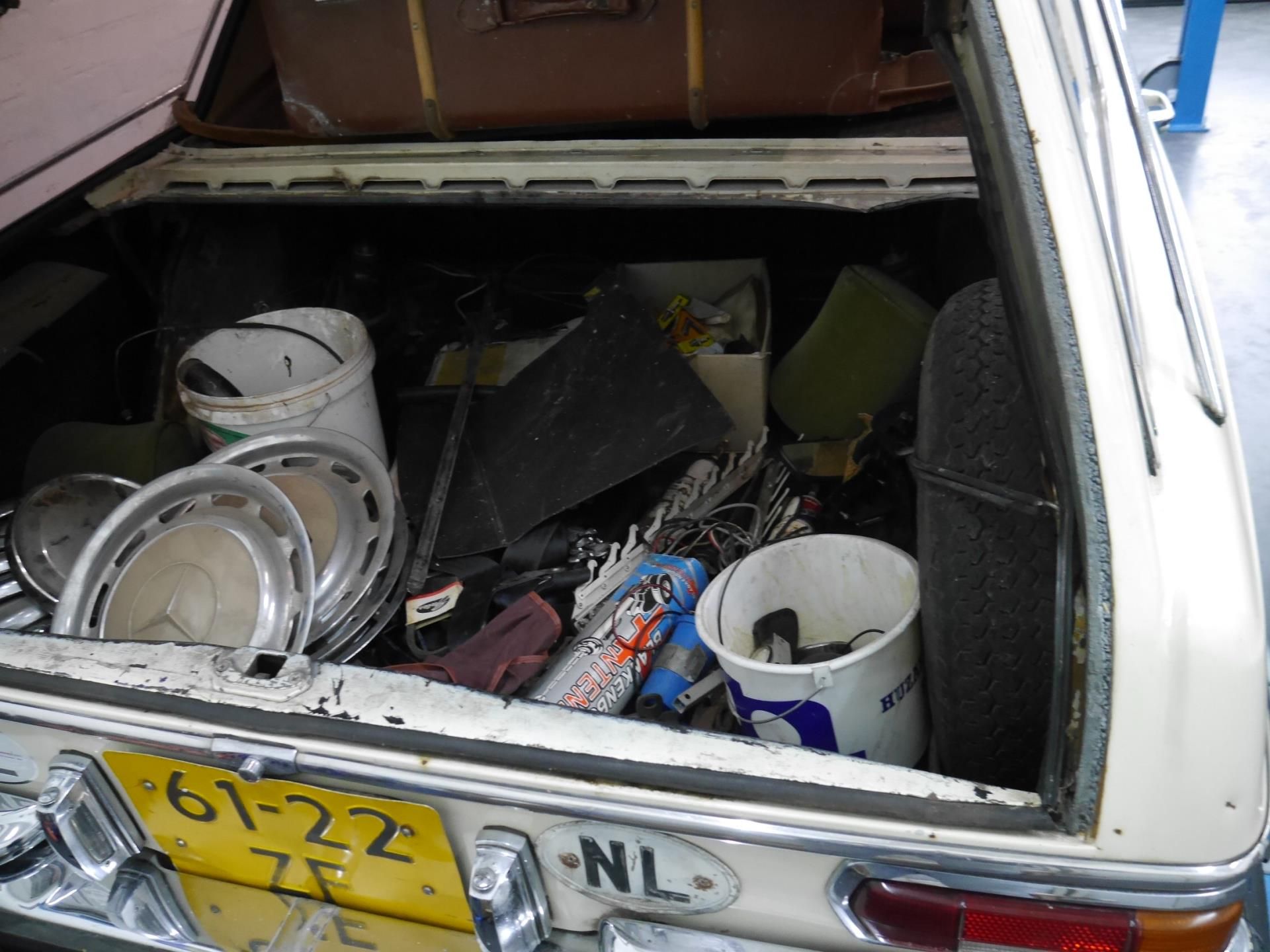 29031147-19.jpg