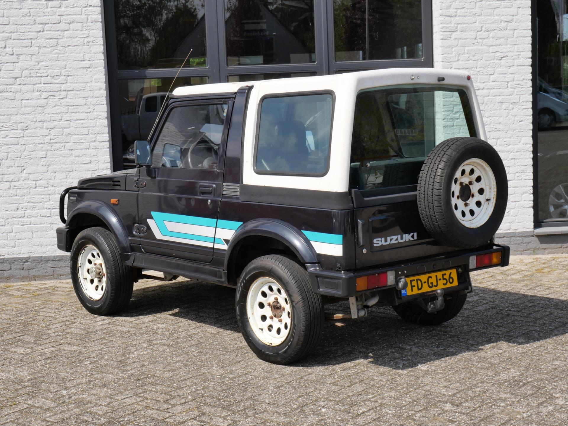 44500272-1.jpg