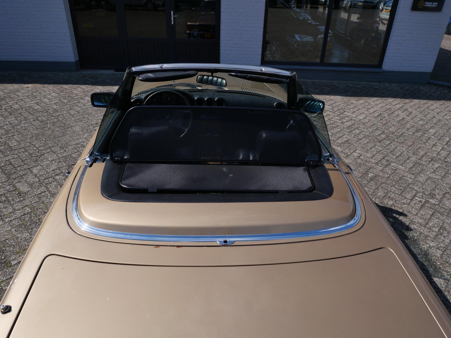 46454797-19.jpg